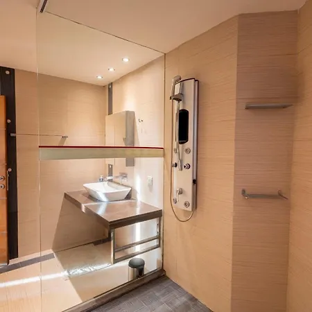 Molos Seaside Lägenhet *