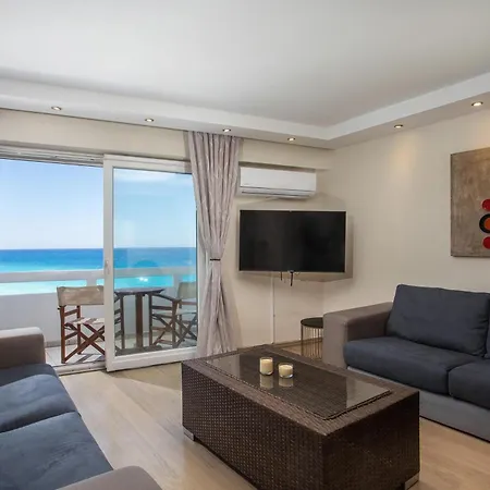 Molos Seaside Lägenhet *